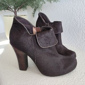 Vintage Fossil Dark Brown Calf Hair Ankle Booties with Stacked Heel